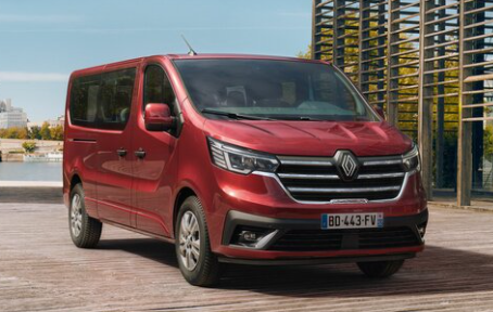 Renault Trafic 8+1 sau similar